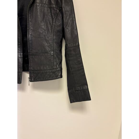K & Q Black Faux Leather Jacket Women’s Size Small - Picture 2 of 4